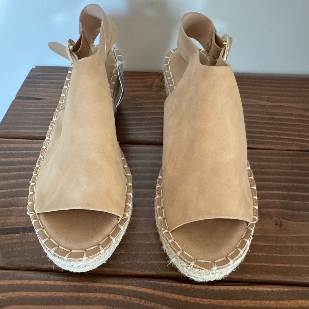 NWT-Tan Wedge Sandals -7 - Picture 6 of 8